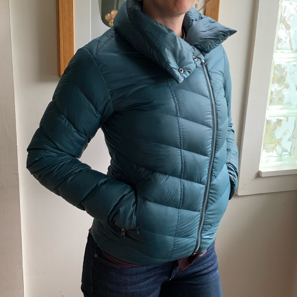 Patagonia Prow Teal Down Jacket
